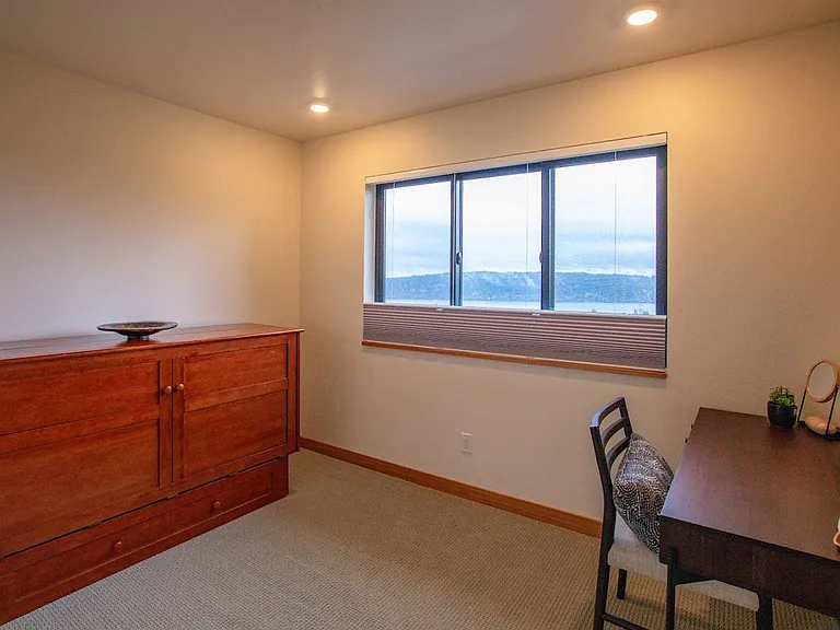 4896 Harbor Hills Dr — Photo 14
