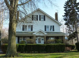 3794 Mayfield Rd, Cleveland Heights, OH 44121