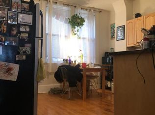 1418 W Superior St #1F, Chicago, IL 60642