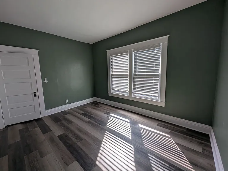 709 Pendleton Ave — Photo 27