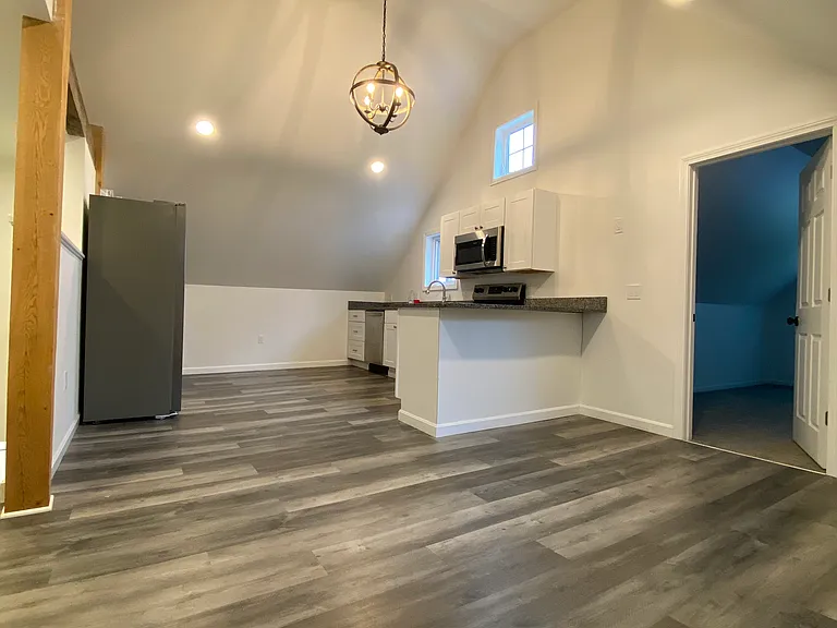 32 Elmwood Ave #2 — Photo 2