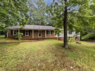 236 Wandering Ln, Mocksville, NC 27028