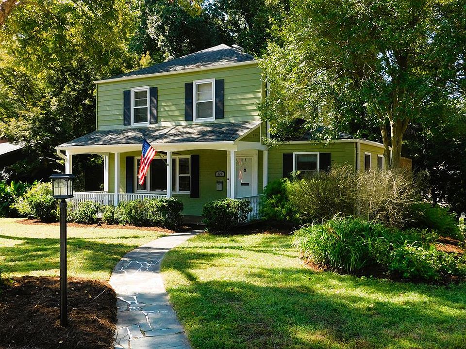 1st image of 225 Brandon Ct