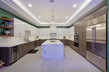 606 Undercliff Avenue