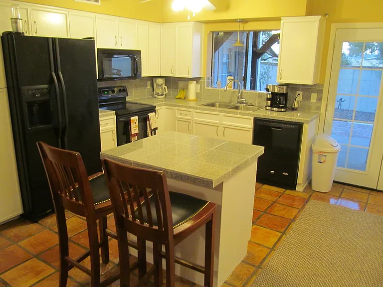 1301 W Rio Salado Pkwy #12 — Photo 1