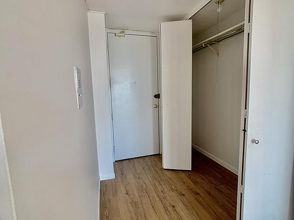 4th image of 2728 N Hampden Ct APT 1802