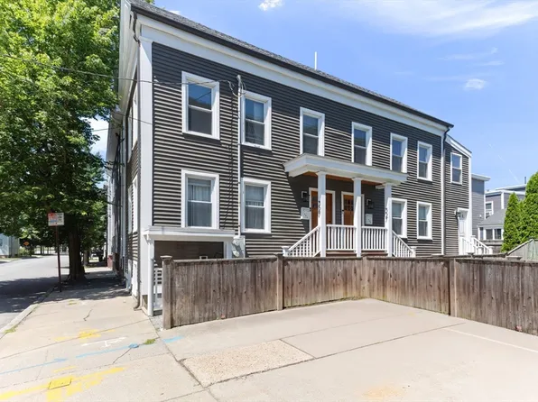 327-329 Hurley St #2, Cambridge, MA 02141