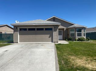 8924 W Bonnie Ave, Kennewick, WA 99336