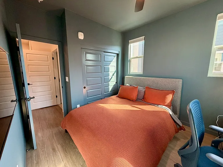 1721 Campbell St — Photo 39