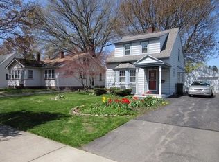 330 Colebourne Rd, Rochester, NY 14609