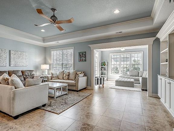 5th image of 905 Monterrosa Dr