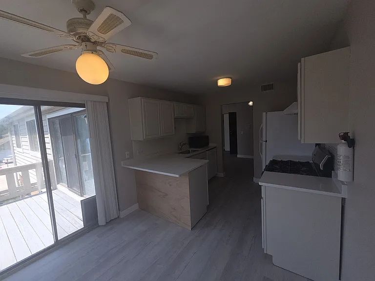 299 Pembridge Ln #D2 — Photo 7