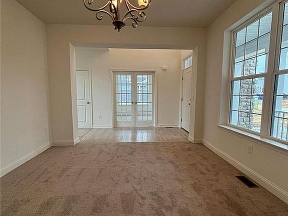 4th image of 499 Brinker Ln #W-173