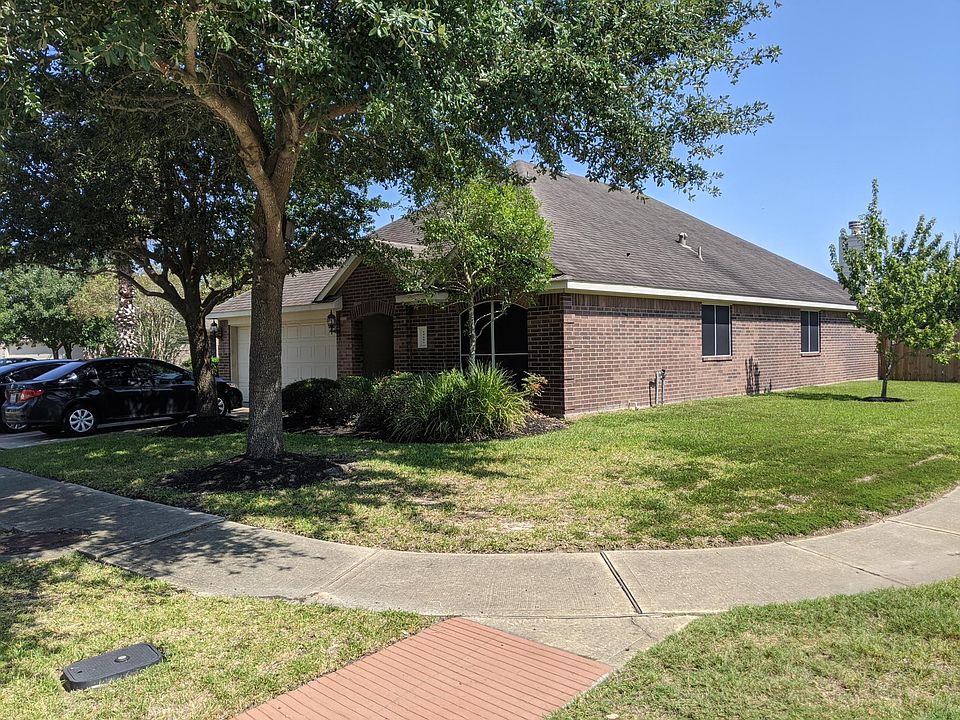 2nd image of 14602 Gearen Ct