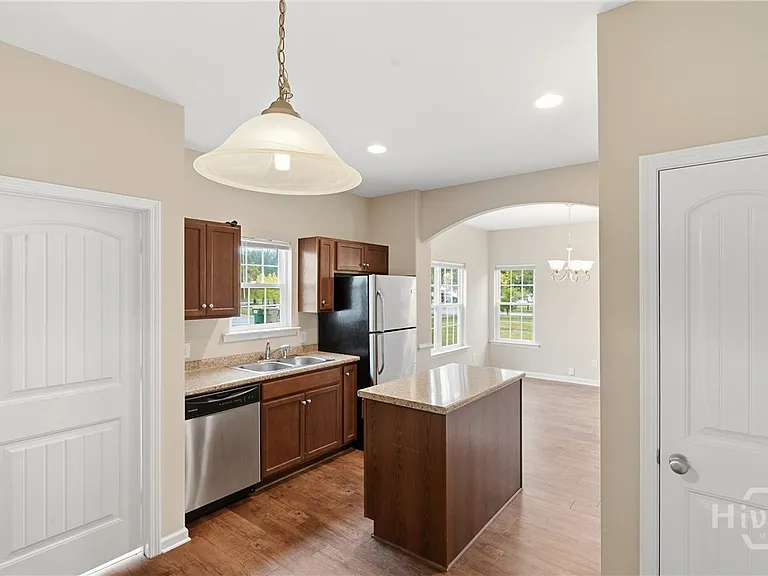 409 Olde Ivey Sq — Photo 8