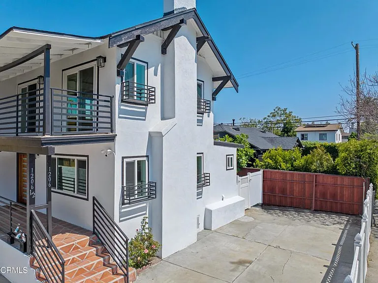 1206 Tamarind Ave — Photo 42