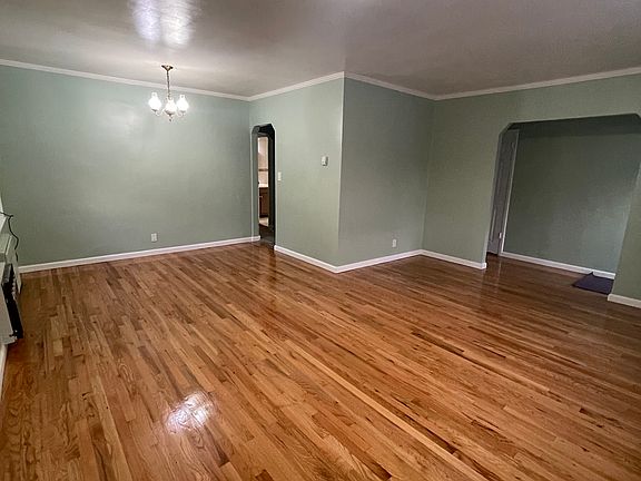 4th image of 3611 219th St