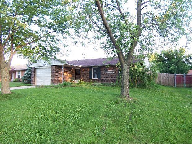 See over 75 photos of 6068 Shull Rd at http://www.thebrickranch.com/?p=2486