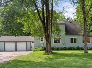 11233 Creek View Ln, Champlin, MN 55316