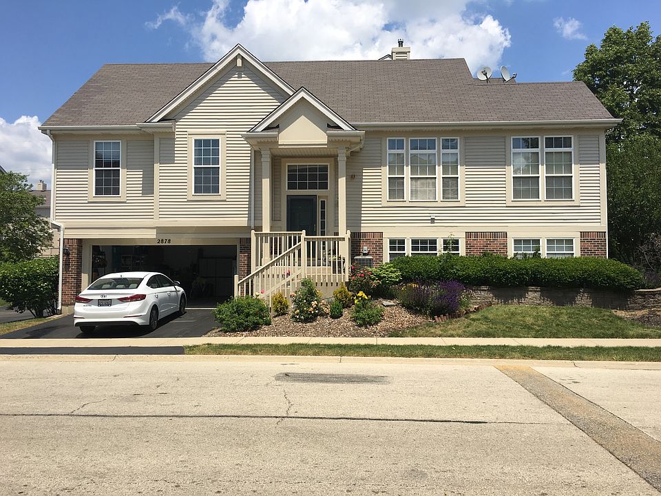 1st image of 2878 N Greenwood Ave #1003