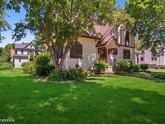 Beautiful landscaping!