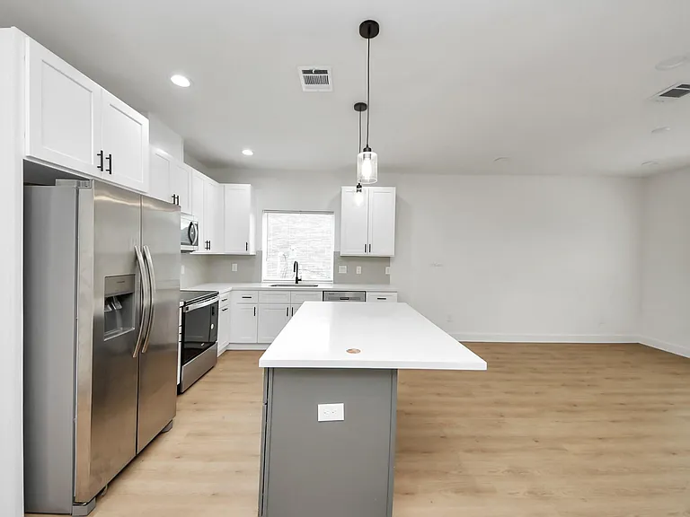 8324 Corinth St — Photo 10