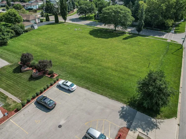 3001 Theodore St, Joliet, IL 60435