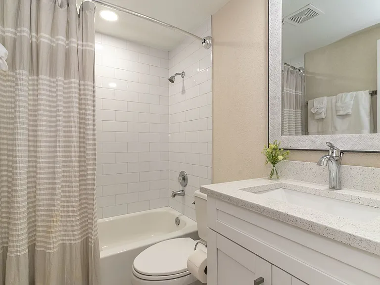 625 Lyndhurst St — Photo 15