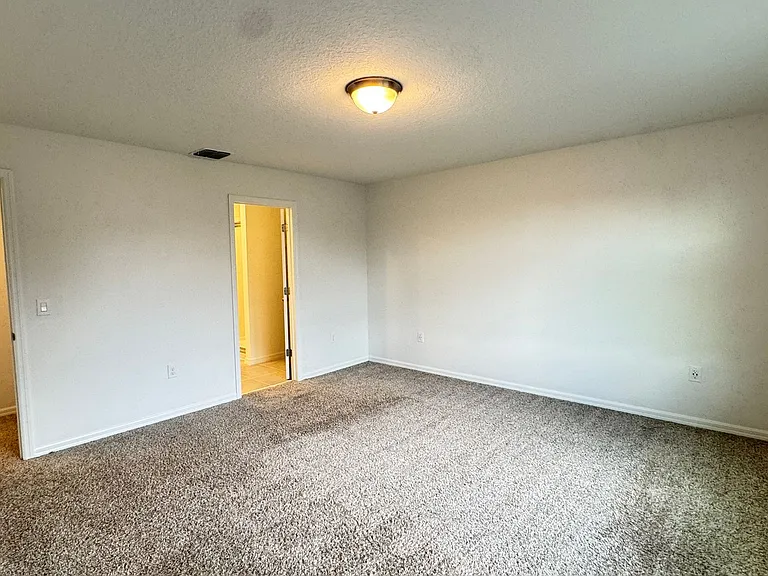 2401 White Tail St — Photo 42