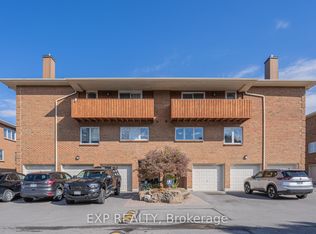 208 Stratas Ct, Ottawa, ON K2L 3K5
