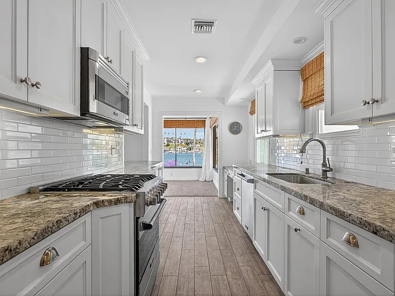 2137 Channel Rd — Photo 10