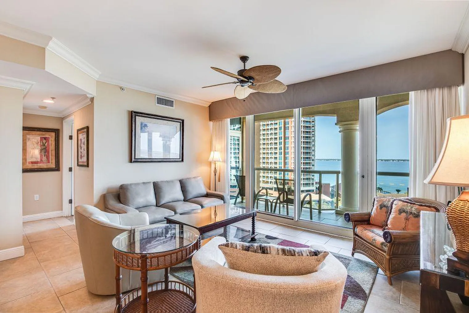 2 bed, 3.0 bath, 1323 sqft, $4,366 — Photo 1