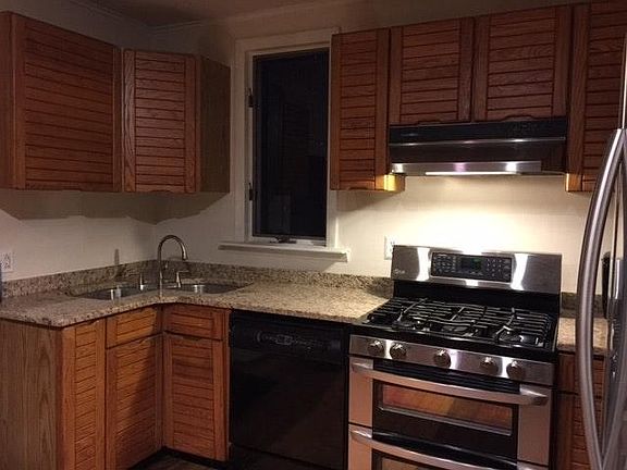 2nd image of 330 East Ave
