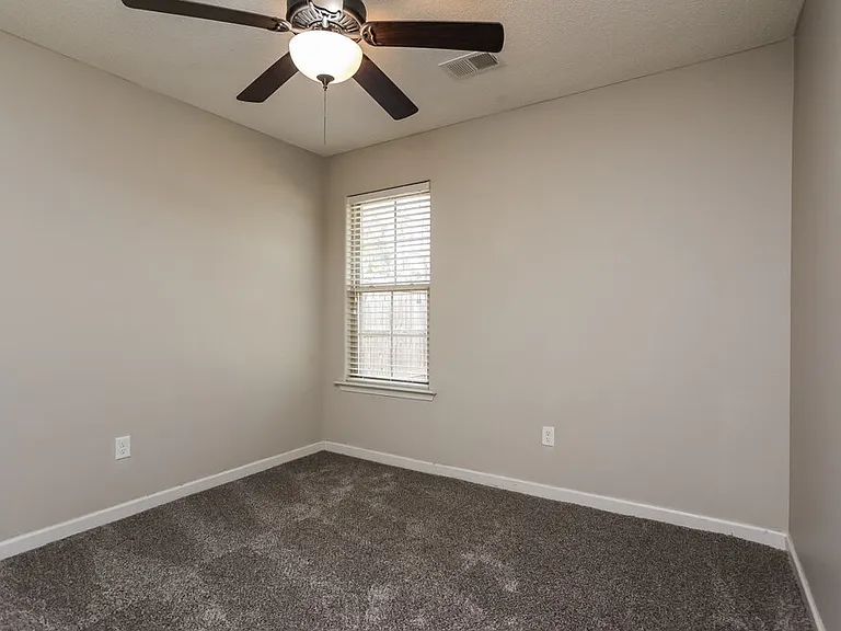 9476 Eckley Pl — Photo 12