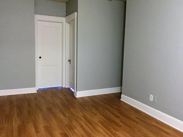 1302 W Broadway Ave #A — Photo 2
