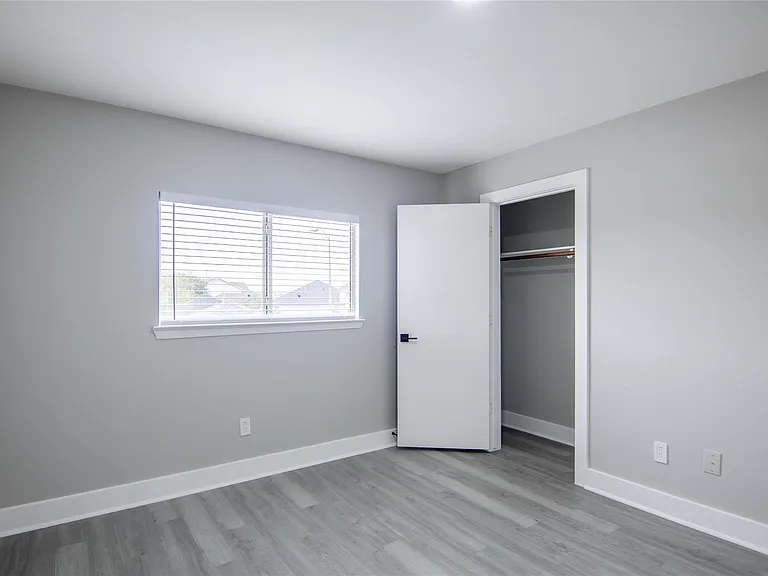 20911 Young Meadows Way — Photo 29