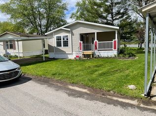 7775 S Lakeside Dr, Pendleton, IN 46064