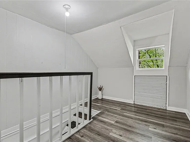 4534 Rocklane Dr — Photo 13