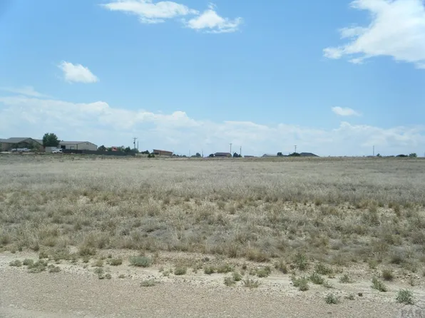 1645 W Calle Rosa Pl, Pueblo, CO 81007