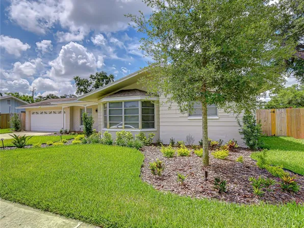2167 Lakeview Rd, Clearwater, FL 33764