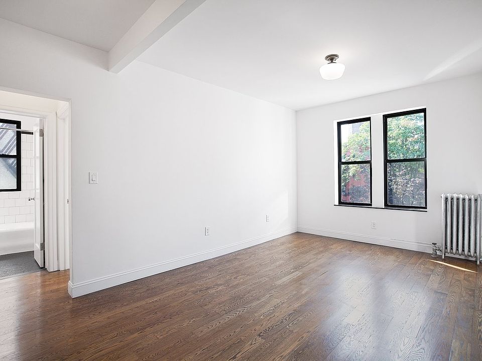1st image of 140 Waverly Pl APT 6D