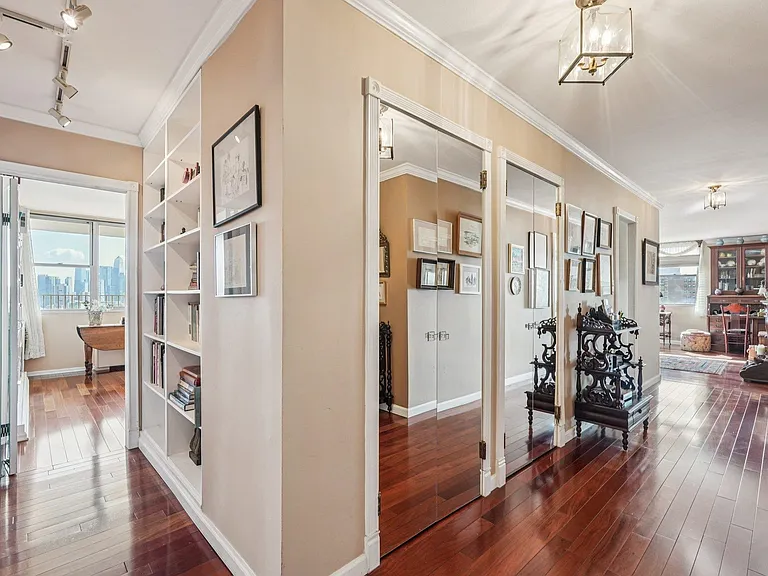 6040 Boulevard East #23 — Photo 12