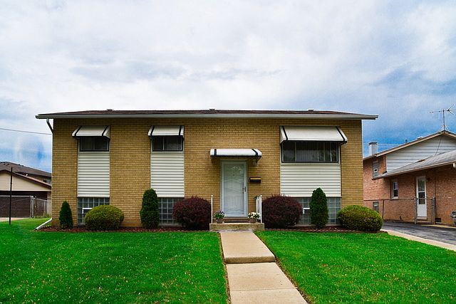 1st image of 3645 W Scott Dr
