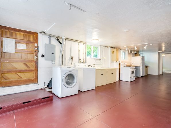 2605 SE 23rd Ave UNIT B