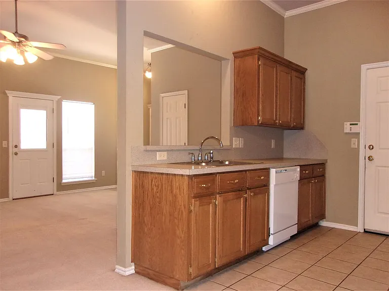 13821 Pawnee Dr — Photo 18