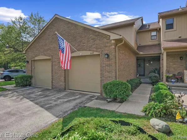 645 Tennyson #124, Rochester, MI 48307