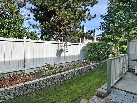 4th image of 21303 50th Ave W APT C2