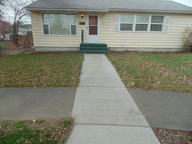1st image of 172 Boyer Dr