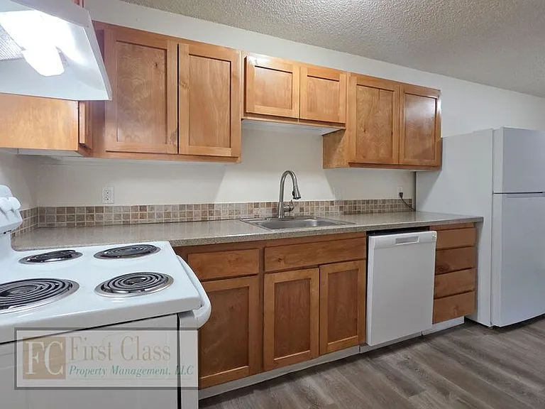 17140 SW Heritage Ct #138 — Photo 8