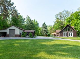 3591 Curry Rd, Caro, MI 48723